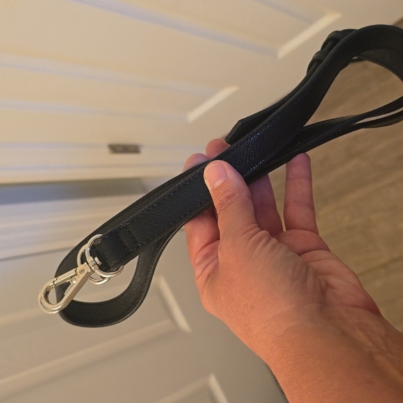 Jones New York Burgundy and Black Satchel EUC - Picture 6 of 9